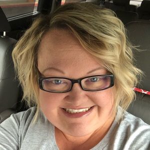 Meet your Posher, April